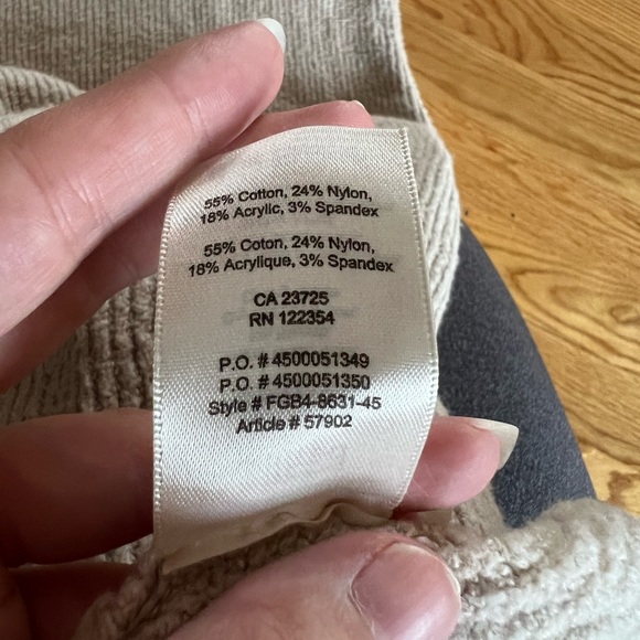 Wilfred cream v neck sweater dress size medium - Picture 4 of 4